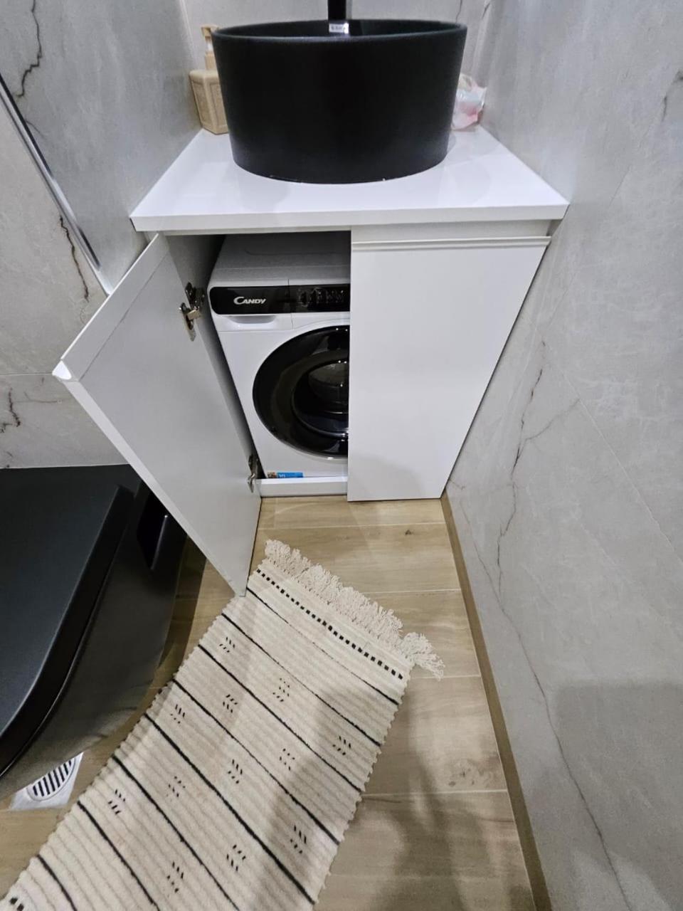 Agora Luxury Apartment 7 ลูตรากี ภายนอก รูปภาพ