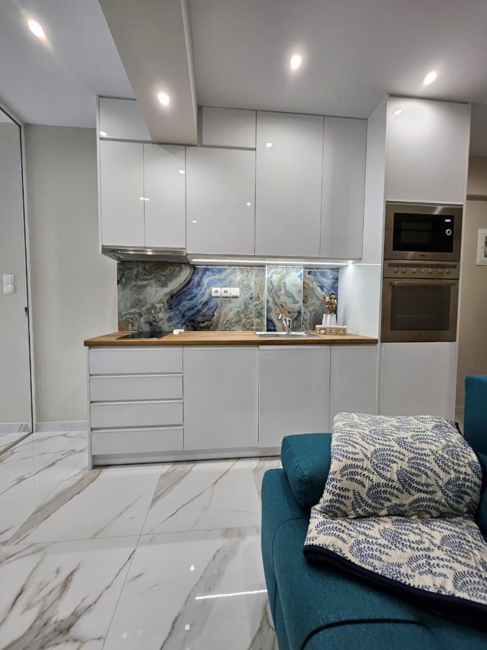 Agora Luxury Apartment 7 ลูตรากี ภายนอก รูปภาพ
