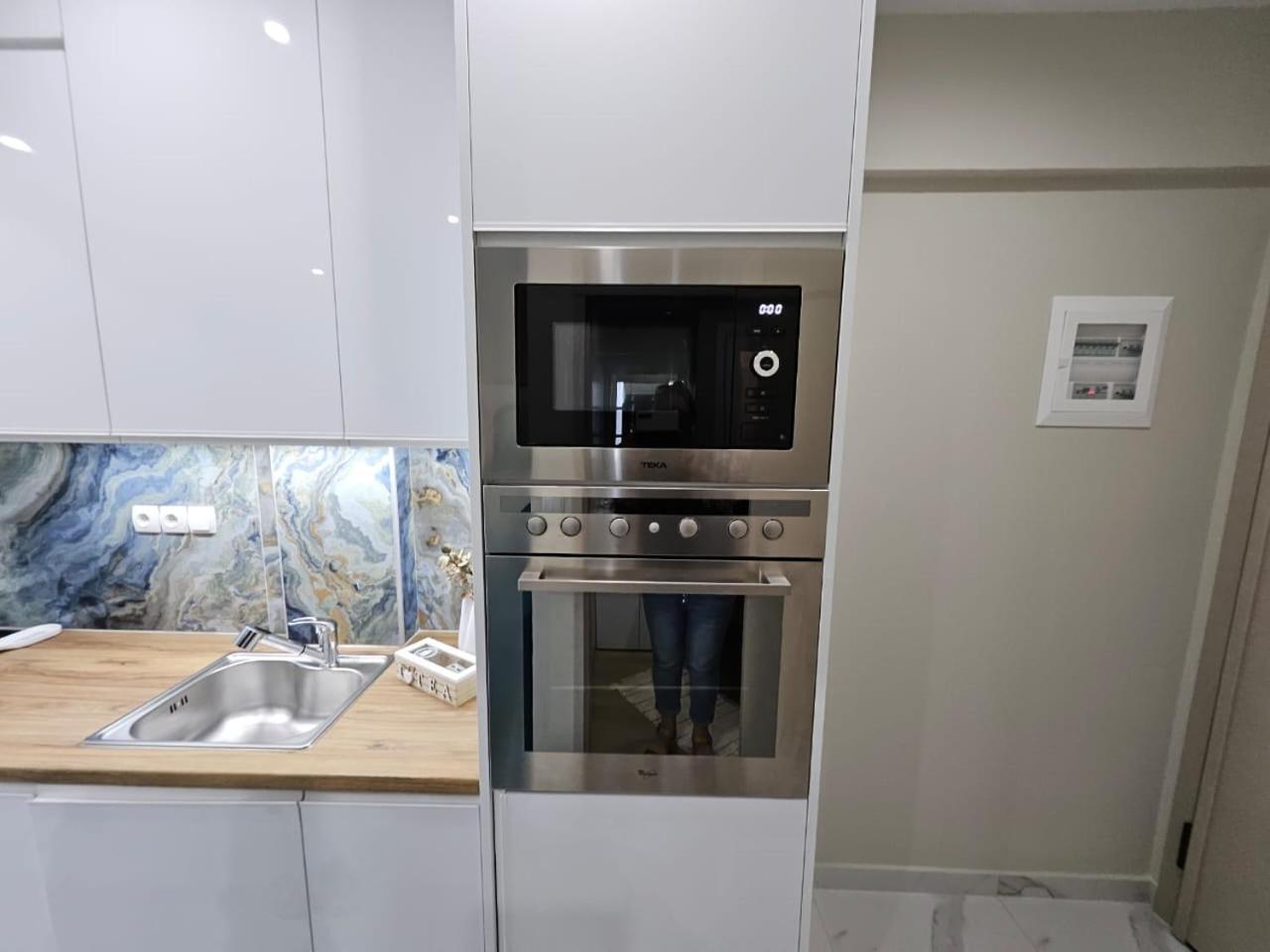 Agora Luxury Apartment 7 ลูตรากี ภายนอก รูปภาพ